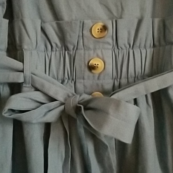 Dress - Picture 3 of 4